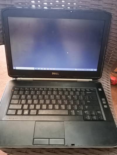 Dell laptop with 2 GB RAM and 149 GB ROM.