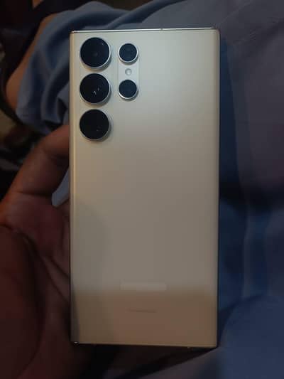 Samsung s23 ultra 256 gb 8gb . white colour. fresh look