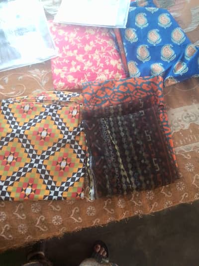 4 suits 3pieces for sale