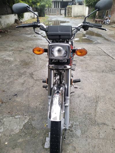 Honda 125 2014 Model Black – Excellent Condition