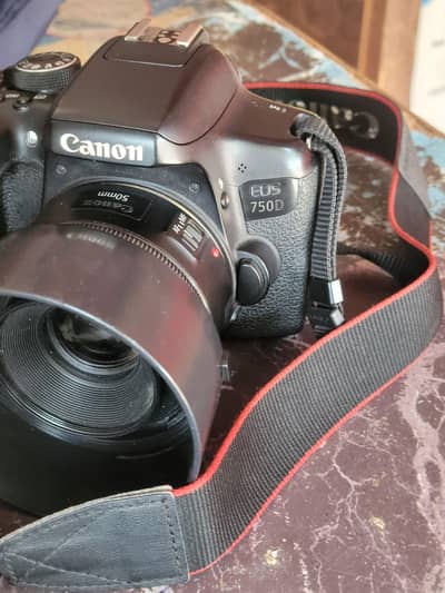 cannon 750D