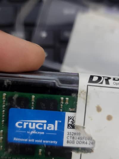cruical 8gb ddr4 ram 2400 and kingston 8gb 2400