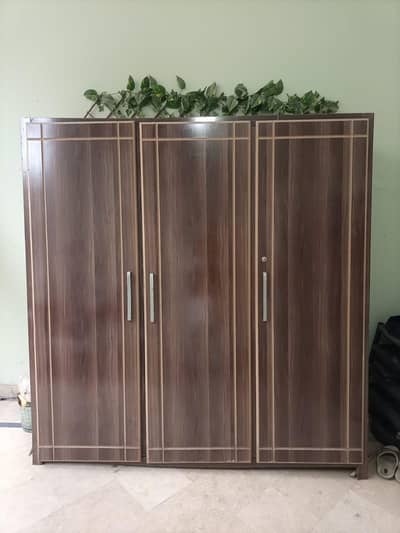 3 door plywood wardrobe/ almari in good condition