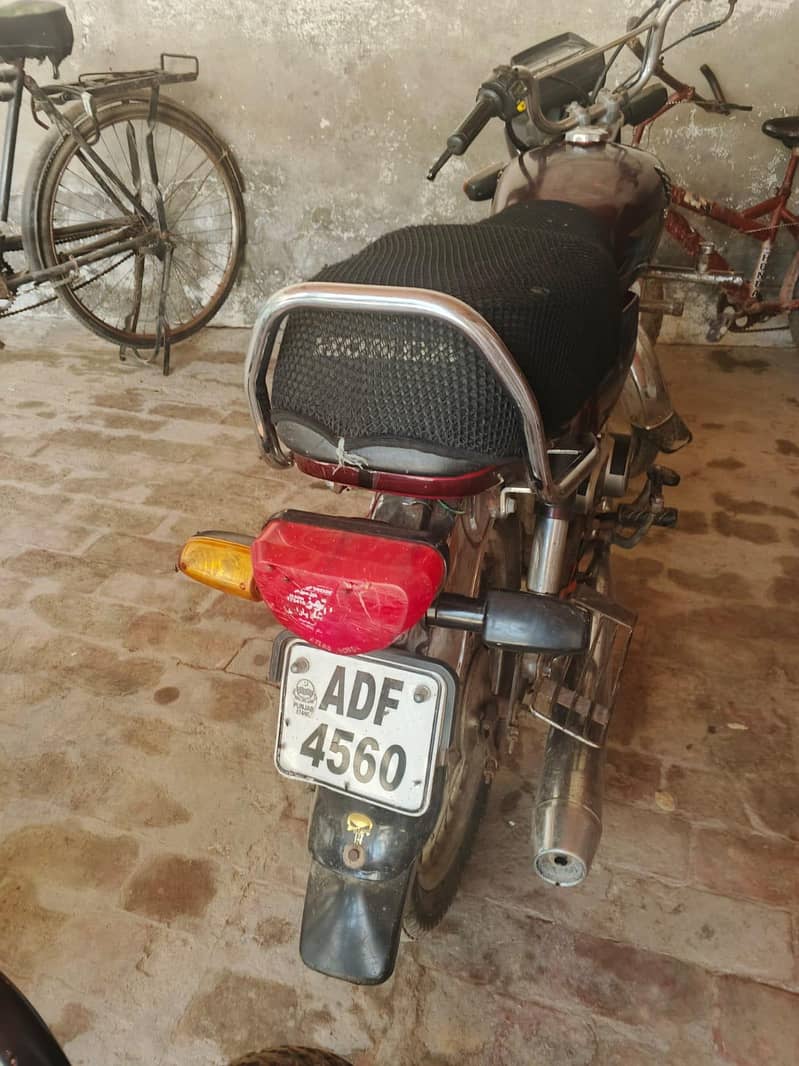 بہترین بائیک ہے 3