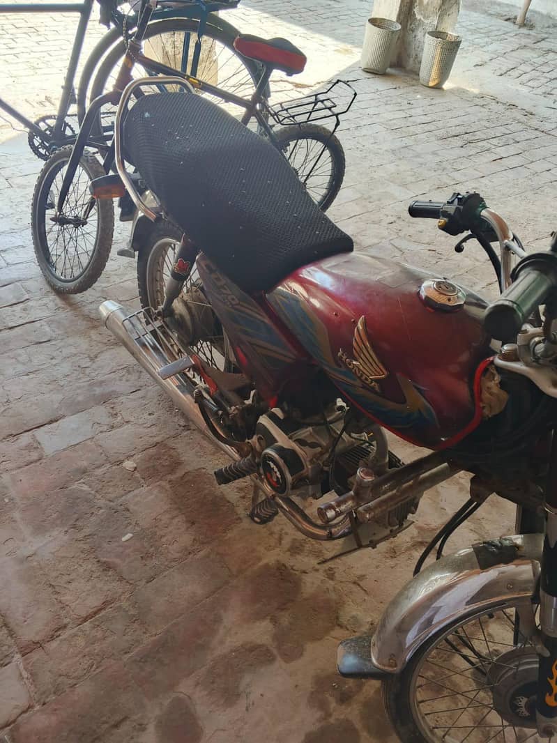 بہترین بائیک ہے 5