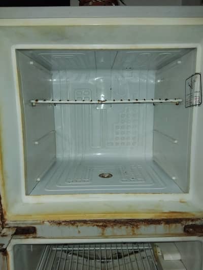 Dawlance fridge used