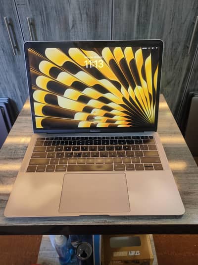 MacBook air 2019 16gb RAM 512 SSD