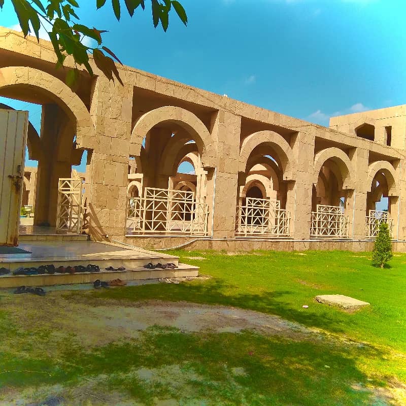 Corner Plot For Sale 2