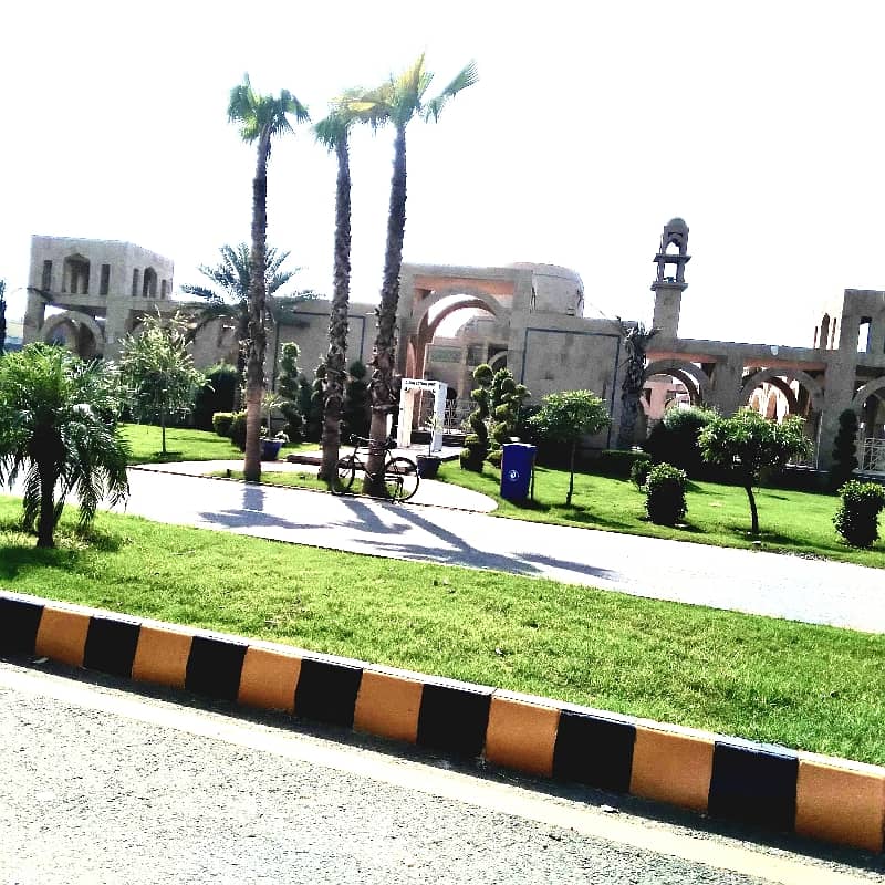 Corner Plot For Sale 8