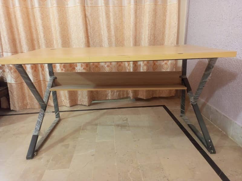 computer Gaming Table 0