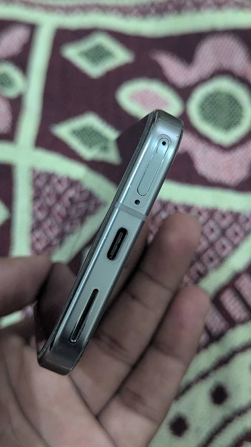 Google pixel 9 pro 2