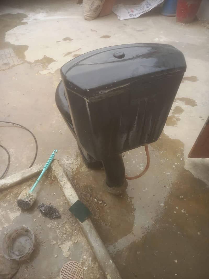 COMMODE FULLY WORKING 4