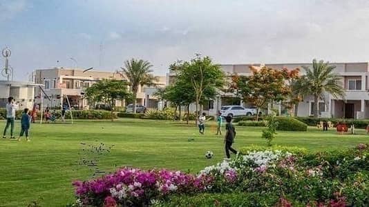 3Bed DDL 200sq yd Villa FOR SALE. All amenities nearby including Parks, Mosques and Gallery