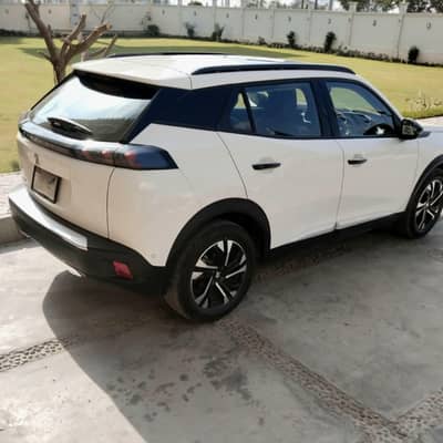 Peugeot 2008 Allure(Top of the line)