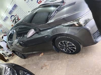 Only 2 piece touching new tyree