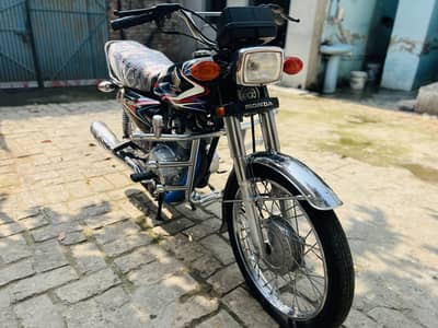 Honda 125 model 2019 very good condition punjab no snarf card