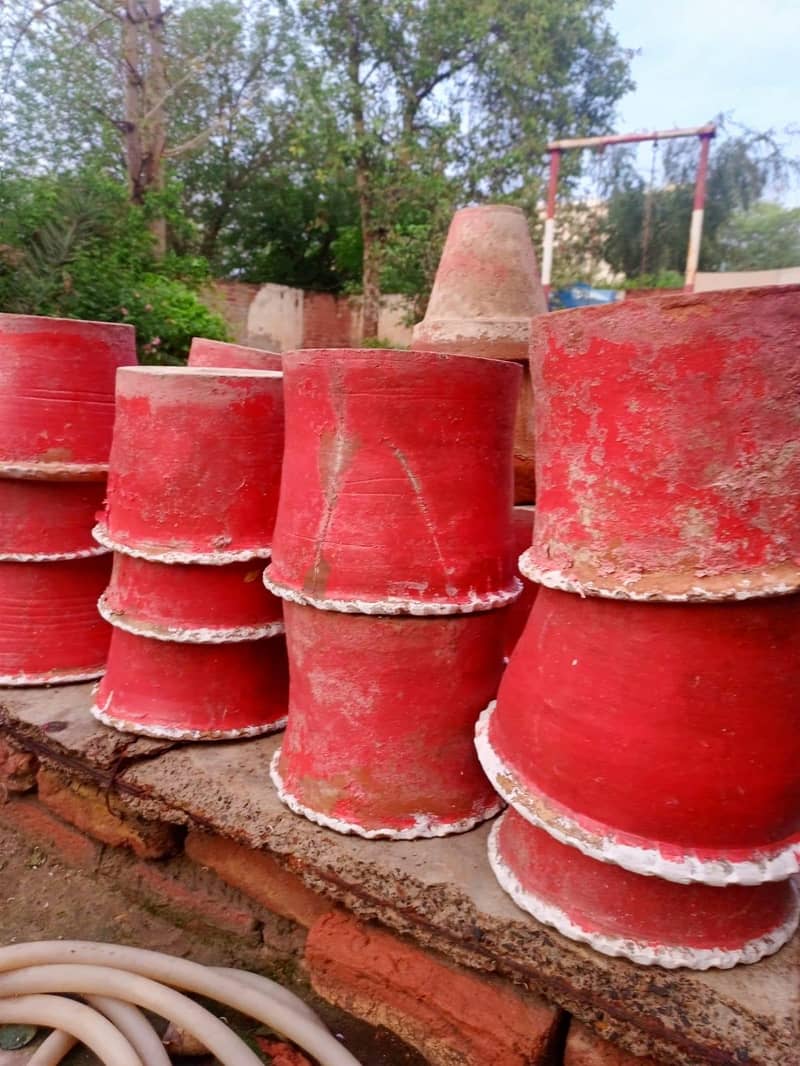 clay pots 3