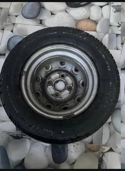 165/70/R12 Tyre + Rim