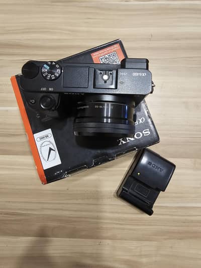 Sony a6400 + kit lens