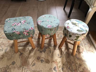 3x Small Stools for sitting or footrest