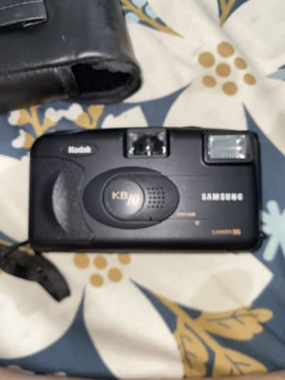 Brand new condition Kodak Samsung camera full New condition