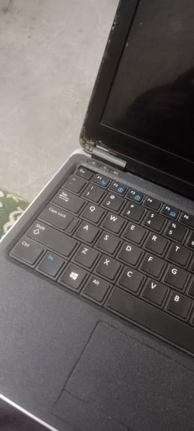 Dell cor i5 4th ganration 8 gp ram 128 memory