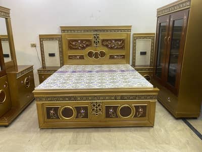Bed Set With Show Case