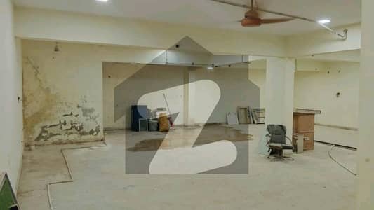Prime Location 250 Square Yards Warehouse For rent In The Perfect Location Of Nazimabad