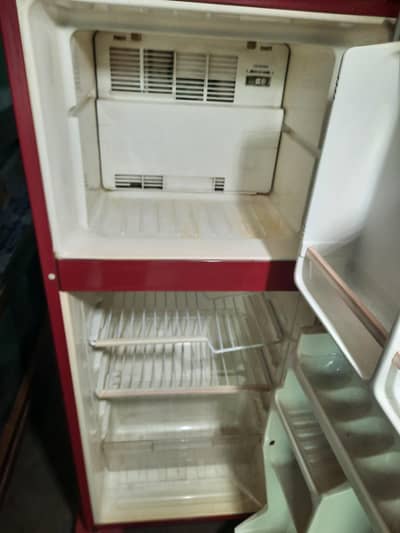 Mustibushi Small Fridge