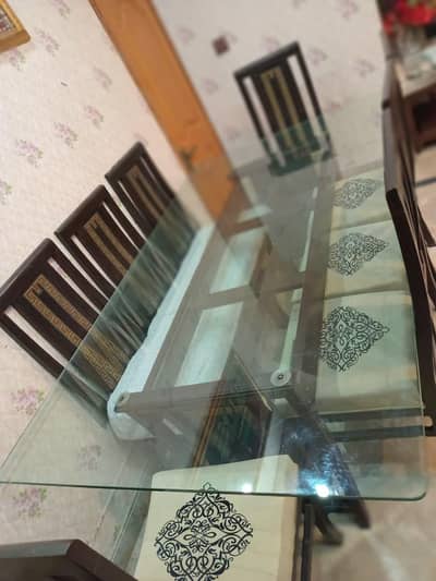 dinning table with 8 chairs