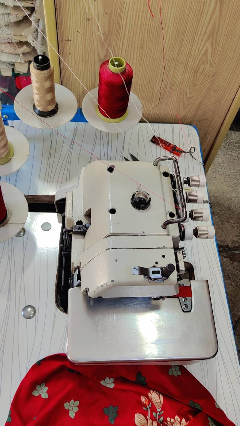 747 overlock machine 4