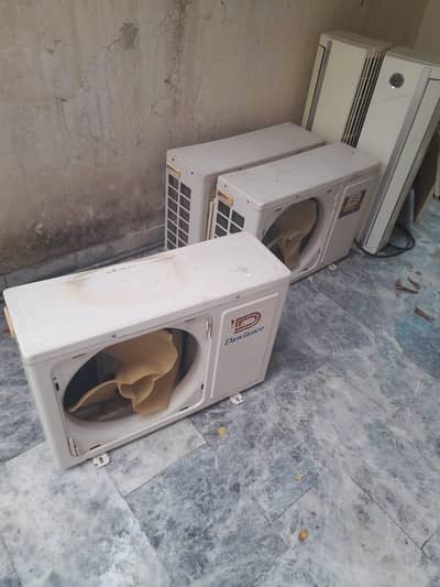 split ac for sale 1.5 ton pipes not available location peshawar hay