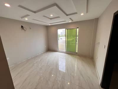 1 BEDROOM APARTMENT FOR RENT IN SECTOR D BAHRIA TOWN LAHORE