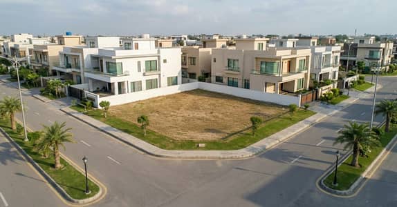 On 150 Ft Rd -3 Kanal Double Corner Plot 586, 611 & 611/1 Block E, Phase 6 DHA Lahore