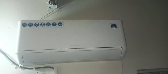 Brand New 1 Ton Hyundai Inverter AC – Urgent Sale