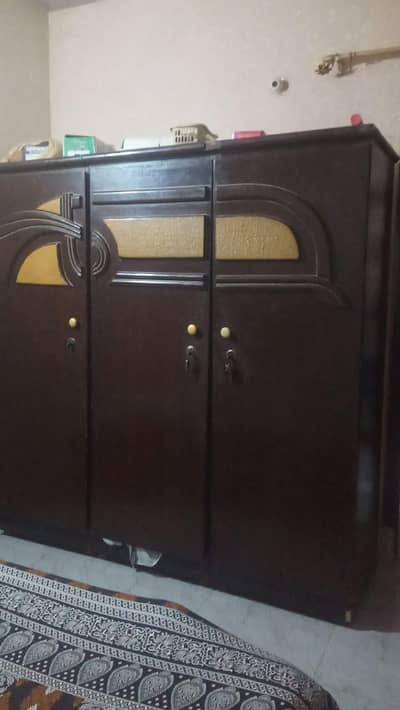 urgent sale BEd Almari
