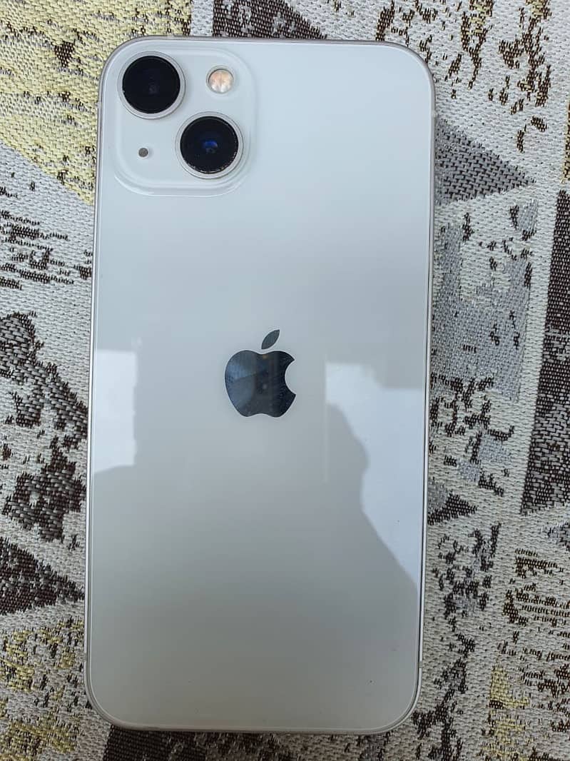 Apple iPhone 13 4
