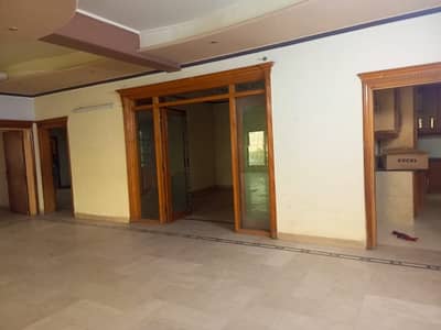 1 Kanal Upper Portion For Real In Nawab Town