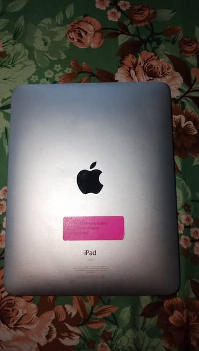 Apple id first generation . working condition. cheap price.