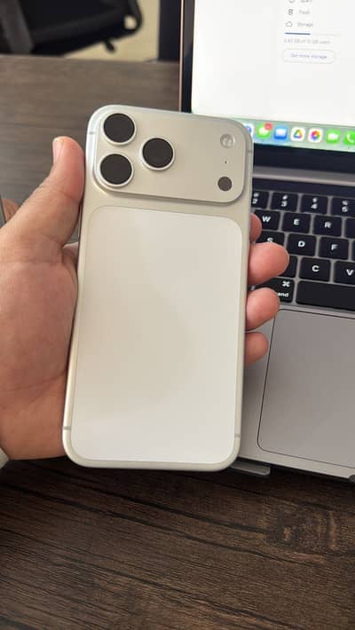 Iphone 17 pro max 256gb | PTA