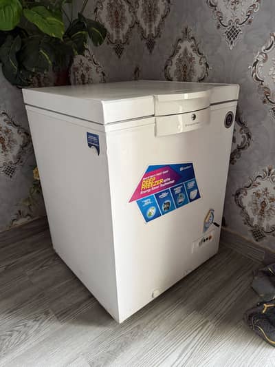 Dawlance deep freezer