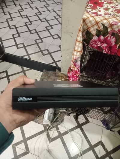 dhua dvr 4 chanels 4 camra sported