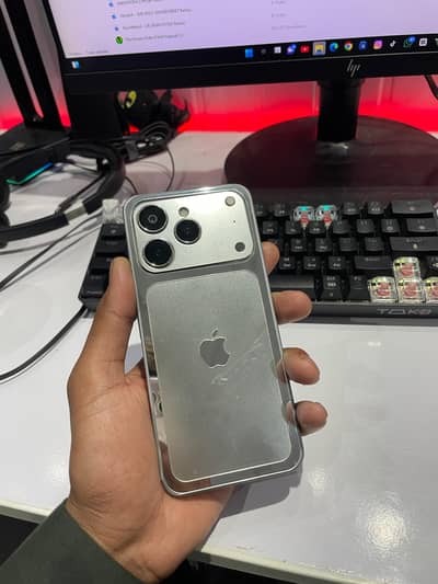 Tecno spark 40 look like iphone 17 complete box