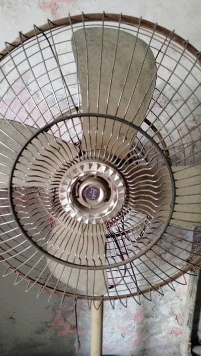 Toshiba Pedestal Fan