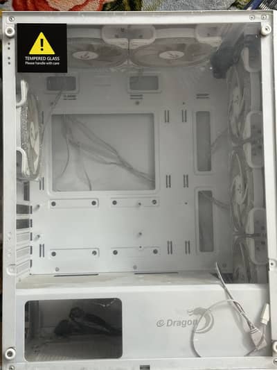 White Gaming Case with 6 RGB Fans - Tempered Glass (9/10 Condition)