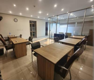 Female office assistant job in Gulberg Textile Office