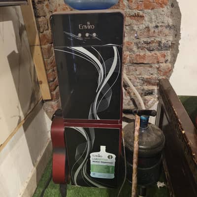 10/10 condition enviro watar dispenser