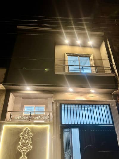 A BEAUTIFUL 3 MARLA HOUSE FOR SALE IN SHER SHAH COLONY
