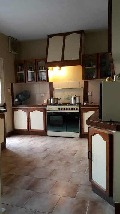 12 MARLA HOUSE FOR SALE