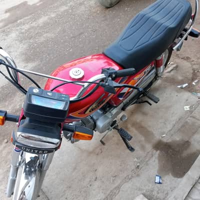 I'm selling my bike unregistered 10 10 mint condition